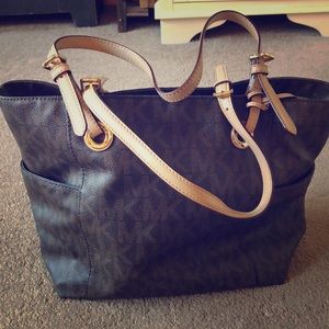 Michael kors tote